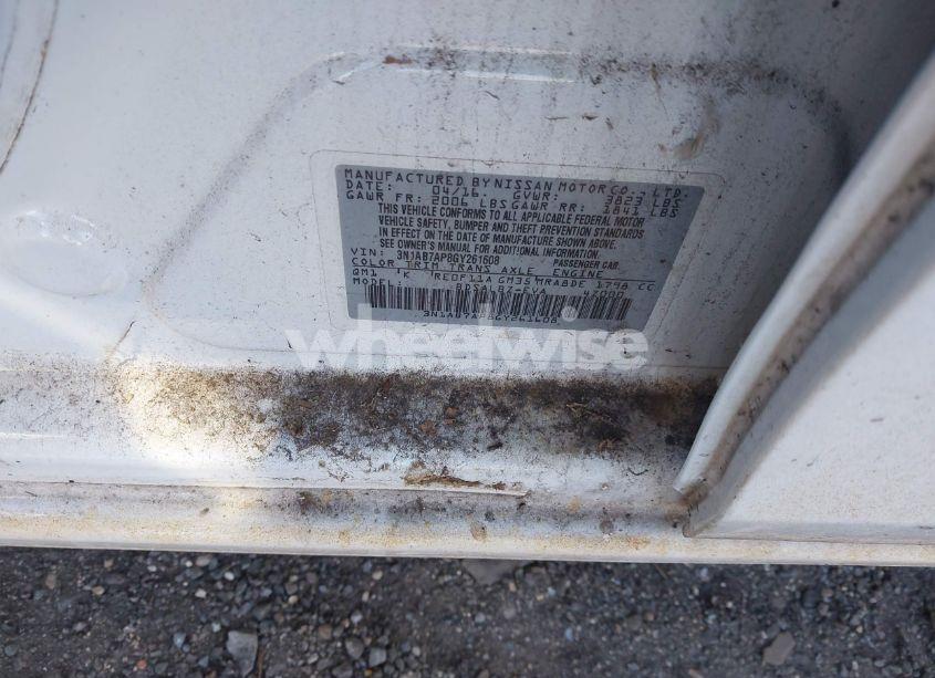 Photo 9 of 2016 Nissan Sentra S (VIN 3N1AB7AP8GY261608)