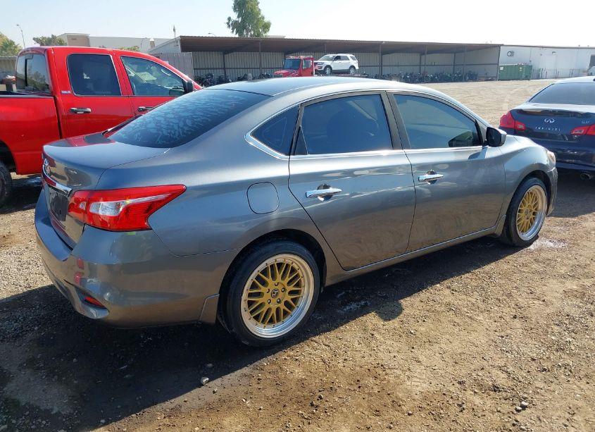 Photo 4 of 2016 Nissan Sentra S (VIN 3N1AB7AP8GY282538)