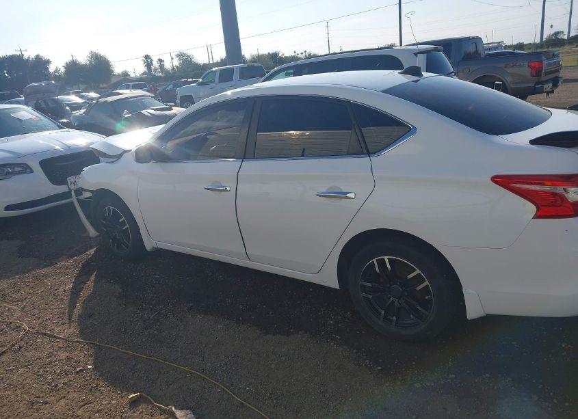 Photo 15 of 2016 Nissan Sentra S (VIN 3N1AB7AP8GY296908)