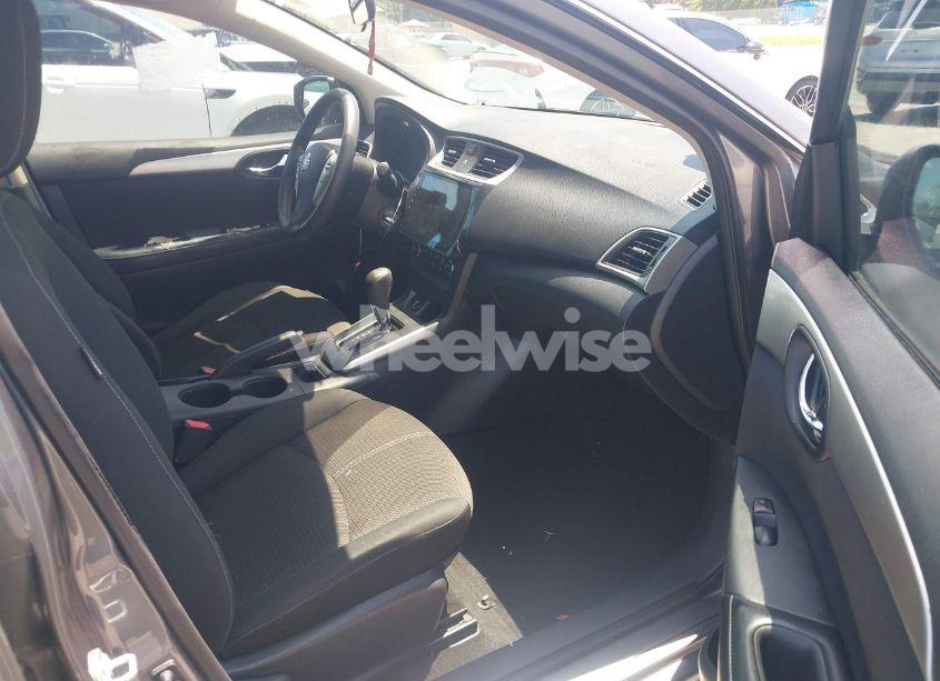 Photo 5 of 2016 Nissan Sentra S (VIN 3N1AB7AP8GY320043)