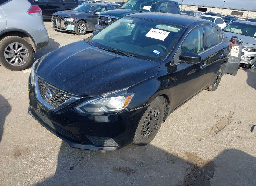 Photo 2 of 2016 Nissan Sentra SV (VIN 3N1AB7AP8GY322617)