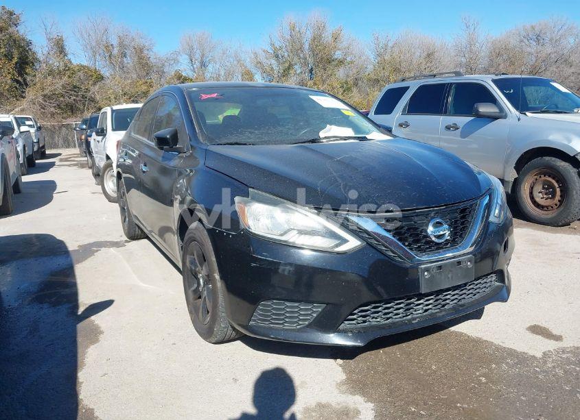 2016 Nissan Sentra S (VIN 3N1AB7AP8GY323511) main photo