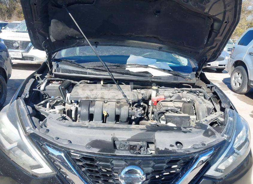 Photo 10 of 2016 Nissan Sentra S (VIN 3N1AB7AP8GY323511)