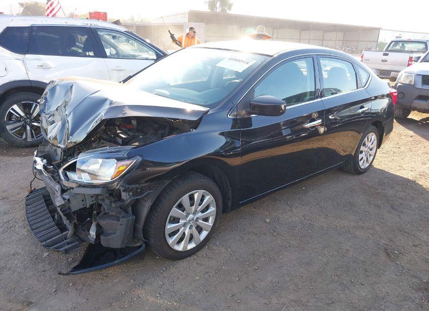 Photo 2 of 2017 Nissan Sentra SV (VIN 3N1AB7AP8HL641398)