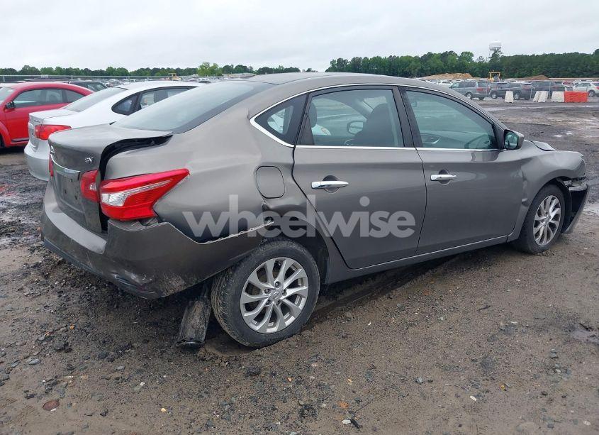 Photo 13 of 2017 Nissan Sentra SV (VIN 3N1AB7AP8HL646407)