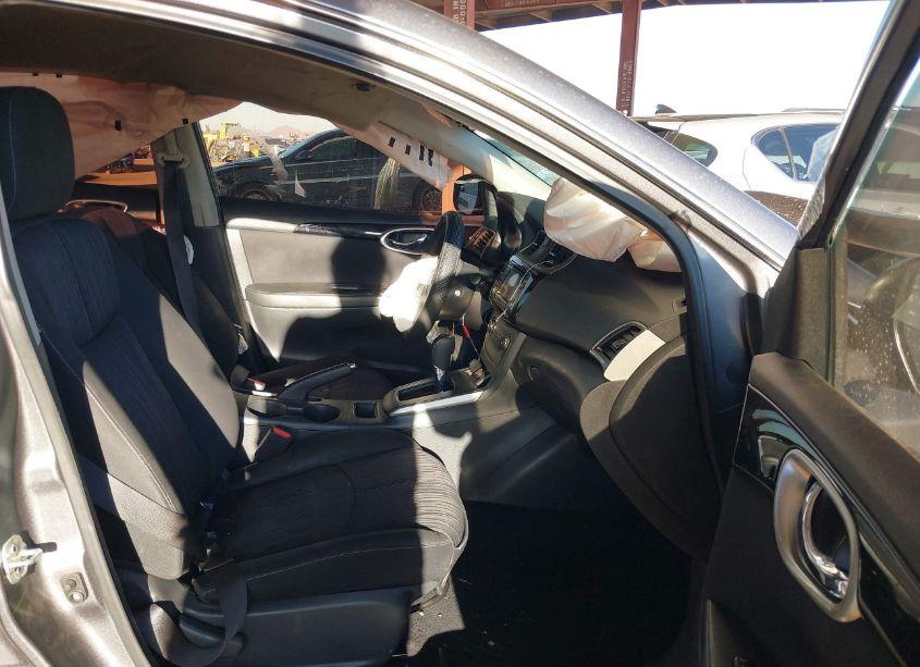 Photo 5 of 2017 Nissan Sentra SV (VIN 3N1AB7AP8HL715404)