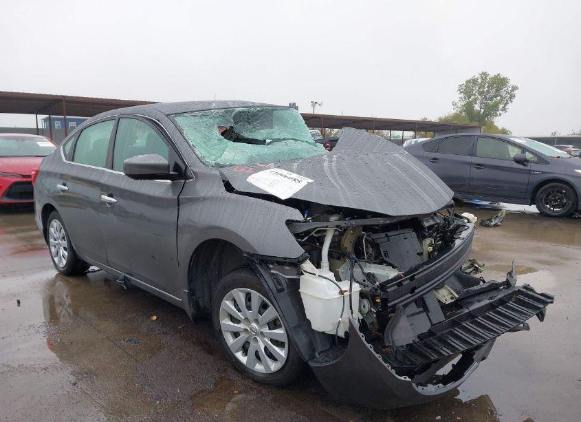 2017 Nissan Sentra SV (VIN 3N1AB7AP8HL715757) main photo