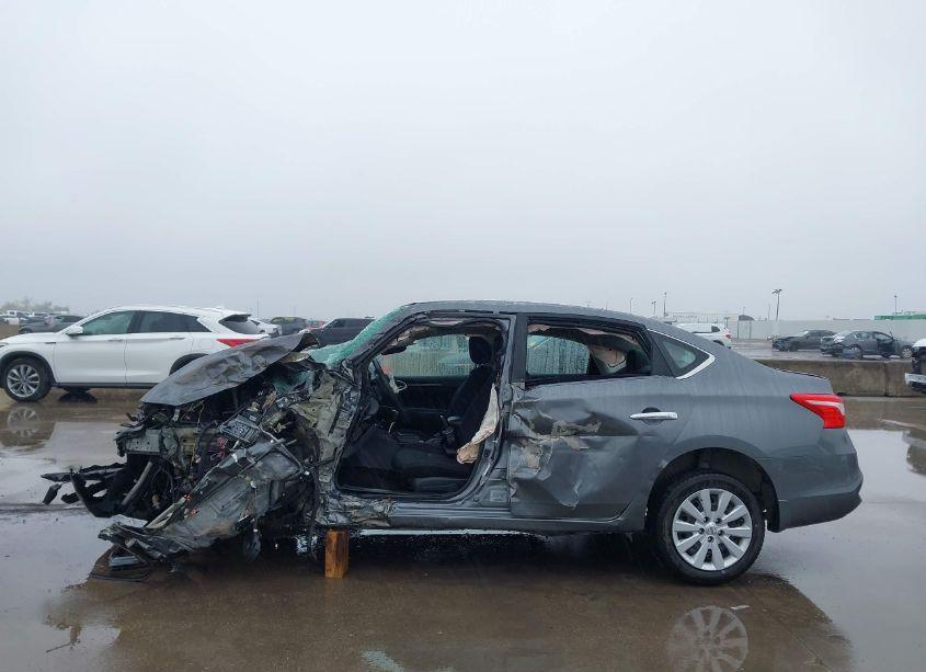 Photo 14 of 2017 Nissan Sentra SV (VIN 3N1AB7AP8HL715757)