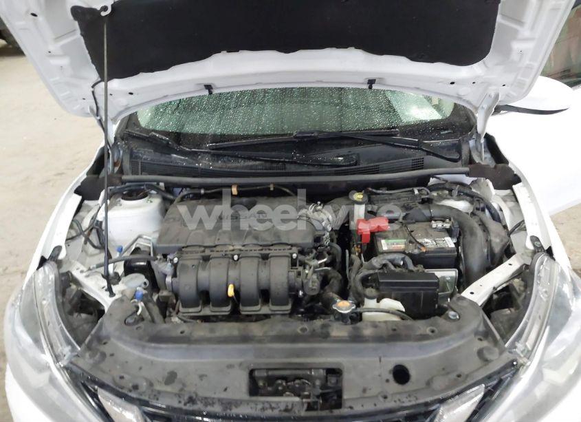 Photo 10 of 2017 Nissan Sentra SV (VIN 3N1AB7AP8HL717332)