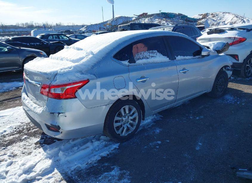 Photo 4 of 2017 Nissan Sentra SV (VIN 3N1AB7AP8HY218145)