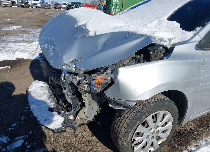 Photo 6 of 2017 Nissan Sentra SV (VIN 3N1AB7AP8HY218145)