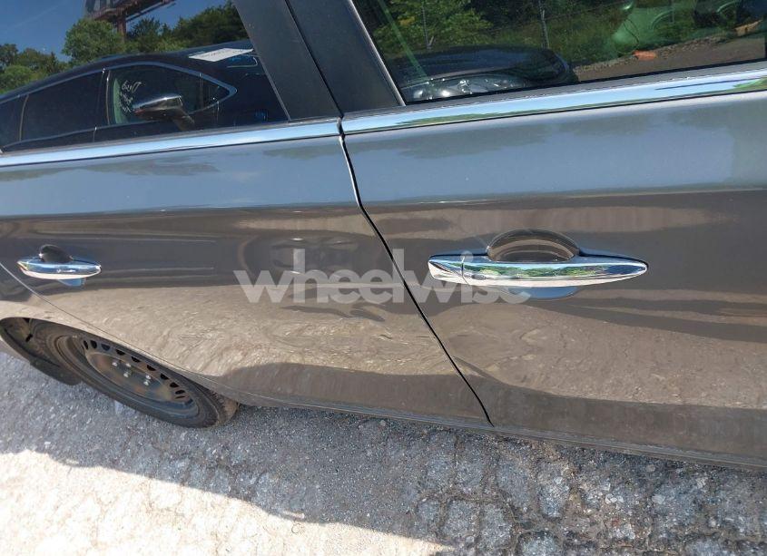 Photo 12 of 2017 Nissan Sentra SV (VIN 3N1AB7AP8HY222227)