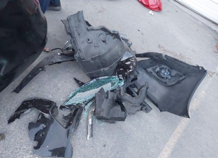 Photo 12 of 2017 Nissan Sentra SR (VIN 3N1AB7AP8HY253770)