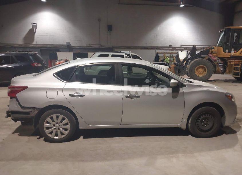 Photo 13 of 2017 Nissan Sentra SV (VIN 3N1AB7AP8HY257706)