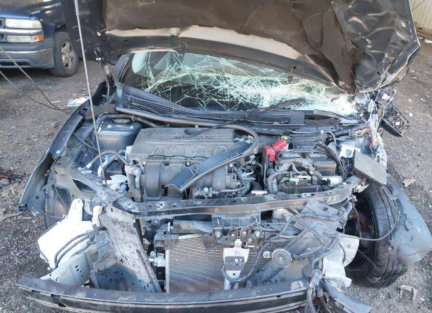 Photo 10 of 2017 Nissan Sentra SV (VIN 3N1AB7AP8HY259519)