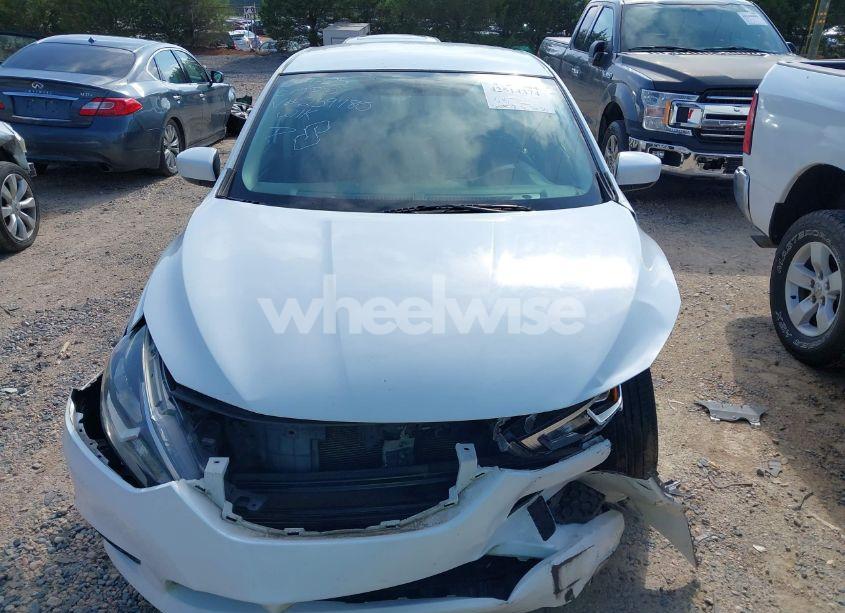 Photo 12 of 2017 Nissan Sentra S (VIN 3N1AB7AP8HY259780)