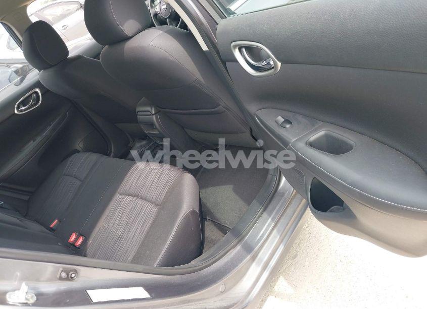 Photo 8 of 2017 Nissan Sentra SV (VIN 3N1AB7AP8HY267149)