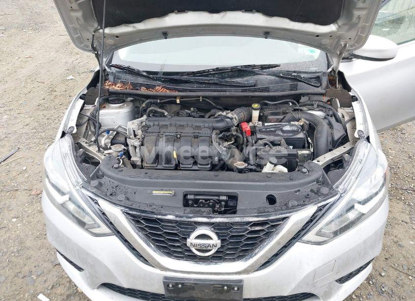 Photo 10 of 2017 Nissan Sentra SV (VIN 3N1AB7AP8HY289555)