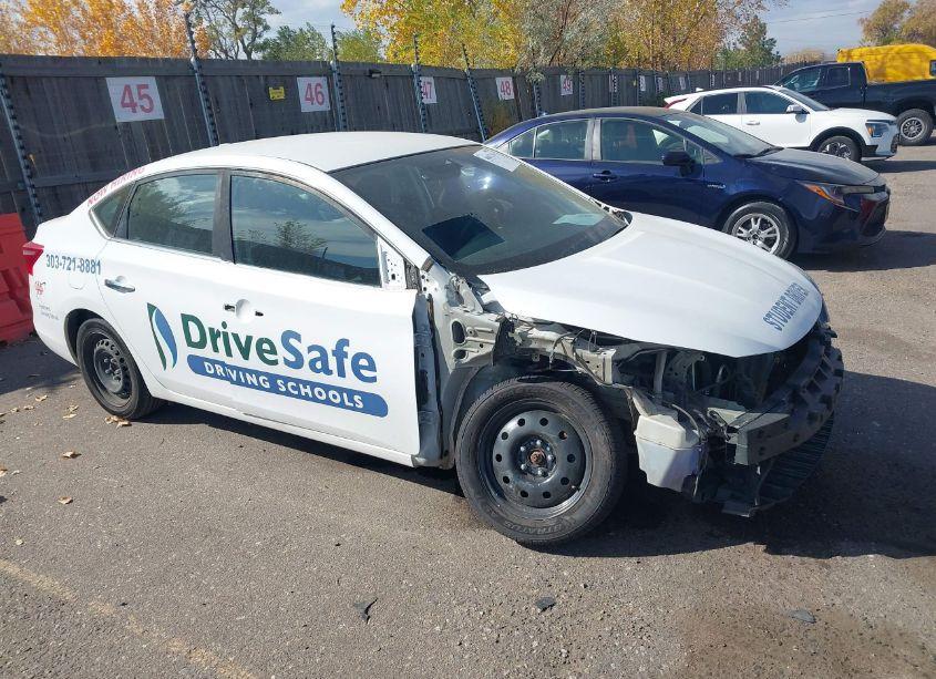 2017 Nissan Sentra SV (VIN 3N1AB7AP8HY302367) main photo