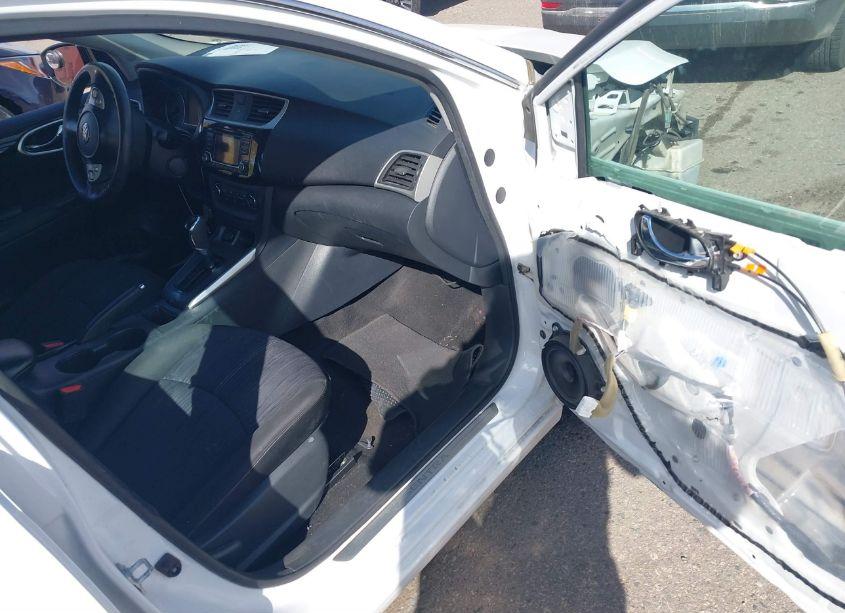 Photo 5 of 2017 Nissan Sentra SV (VIN 3N1AB7AP8HY302367)