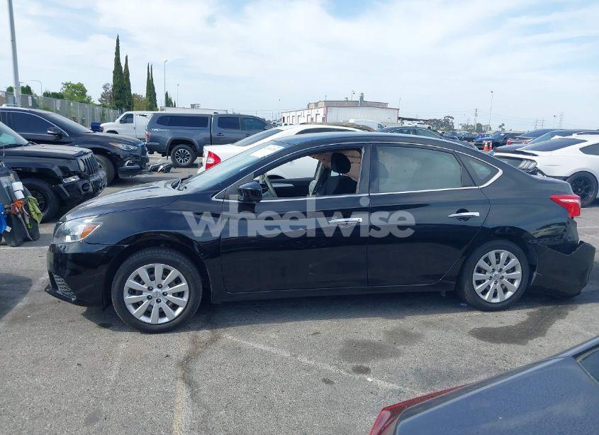 Photo 14 of 2017 Nissan Sentra S (VIN 3N1AB7AP8HY302854)