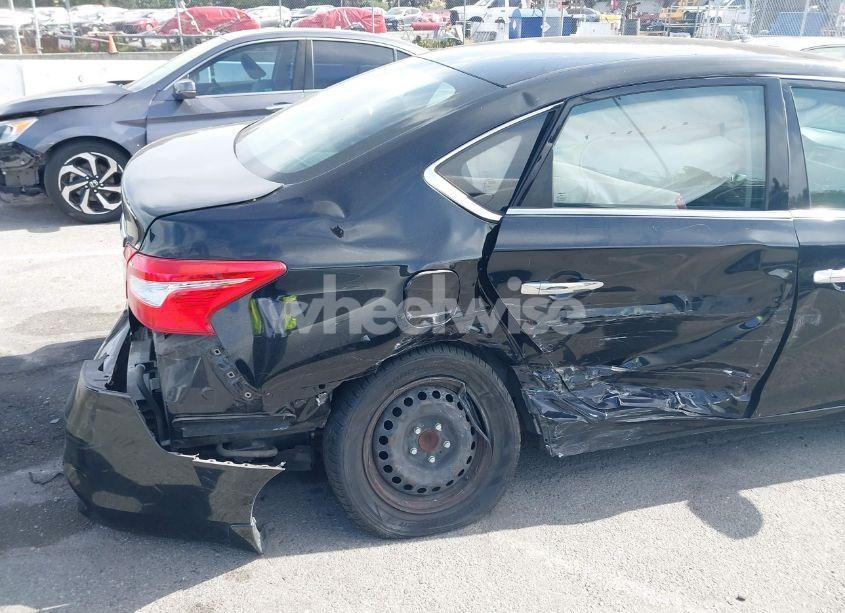 Photo 6 of 2017 Nissan Sentra S (VIN 3N1AB7AP8HY302854)