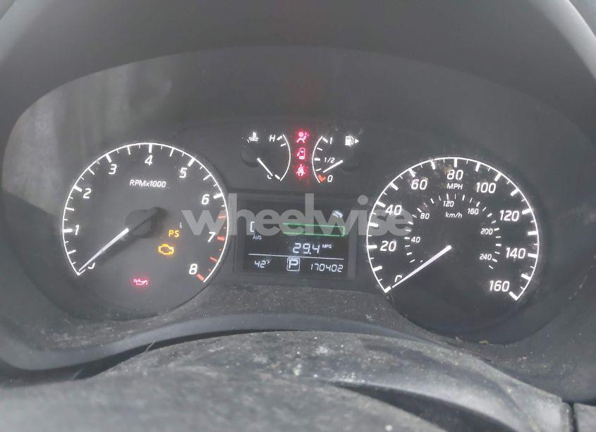 Photo 7 of 2017 Nissan Sentra S (VIN 3N1AB7AP8HY308279)