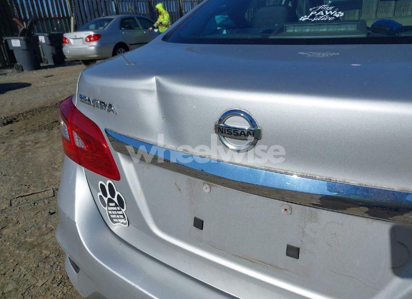 Photo 6 of 2017 Nissan Sentra SV (VIN 3N1AB7AP8HY339676)