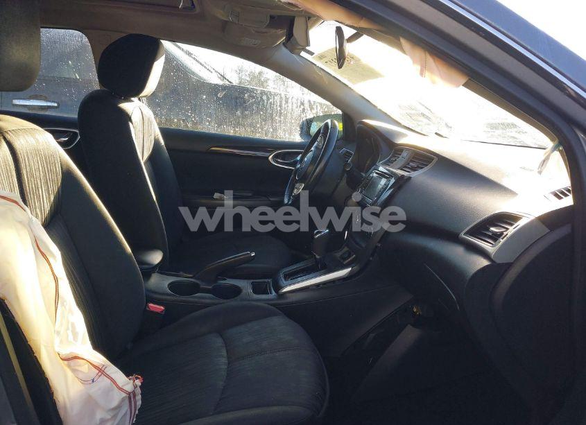 Photo 5 of 2017 Nissan Sentra SV (VIN 3N1AB7AP8HY342609)