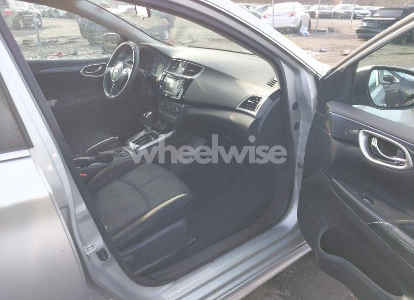 Photo 5 of 2017 Nissan Sentra SR (VIN 3N1AB7AP8HY346269)