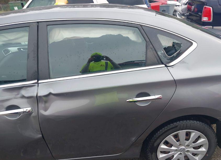 Photo 18 of 2017 Nissan Sentra S (VIN 3N1AB7AP8HY352265)