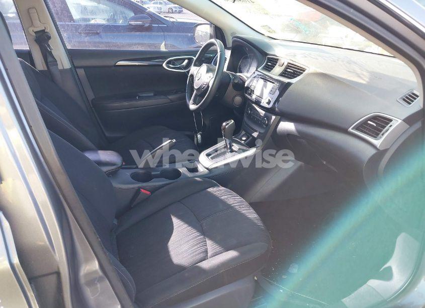 Photo 5 of 2017 Nissan Sentra SV (VIN 3N1AB7AP8HY352492)