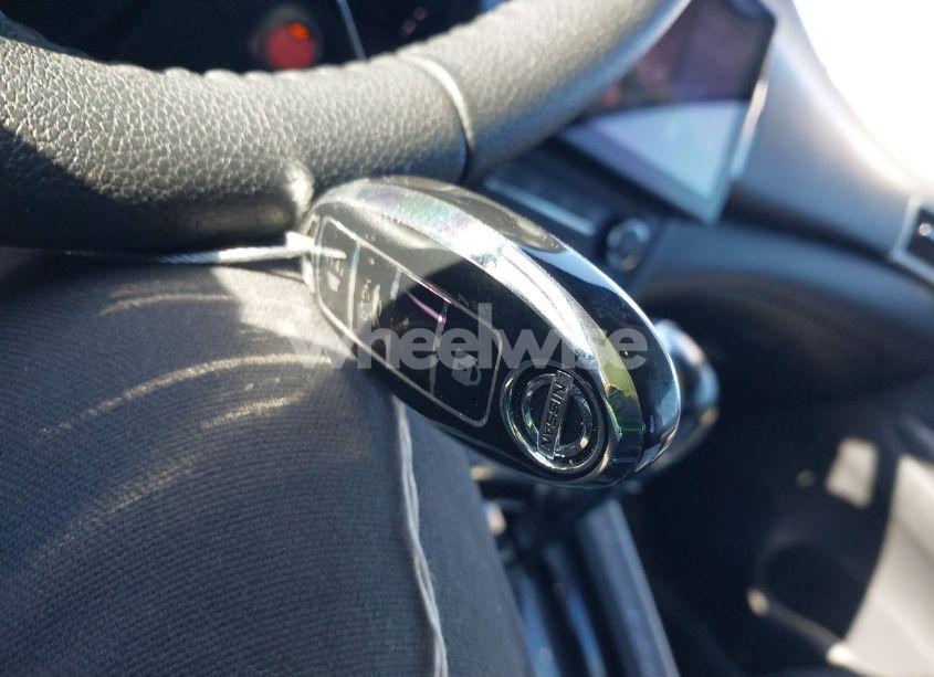 Photo 11 of 2017 Nissan Sentra SV (VIN 3N1AB7AP8HY353061)