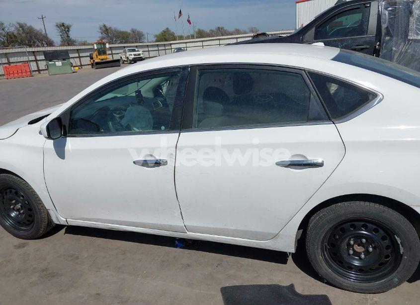 Photo 14 of 2017 Nissan Sentra SV (VIN 3N1AB7AP8HY373908)