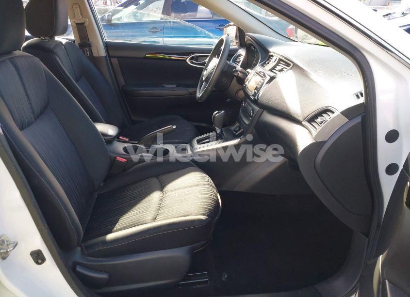 Photo 5 of 2017 Nissan Sentra SV (VIN 3N1AB7AP8HY380986)