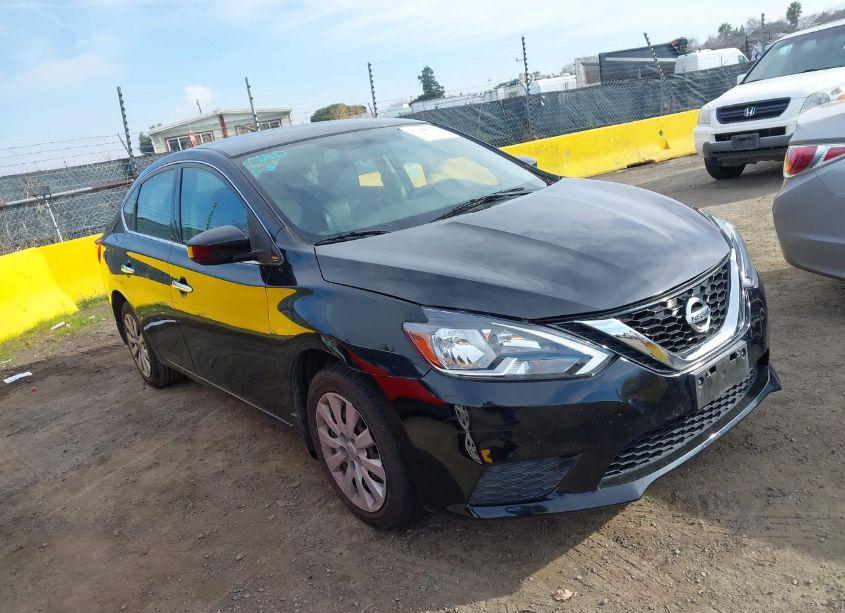 2017 Nissan Sentra S (VIN 3N1AB7AP8HY384522) main photo