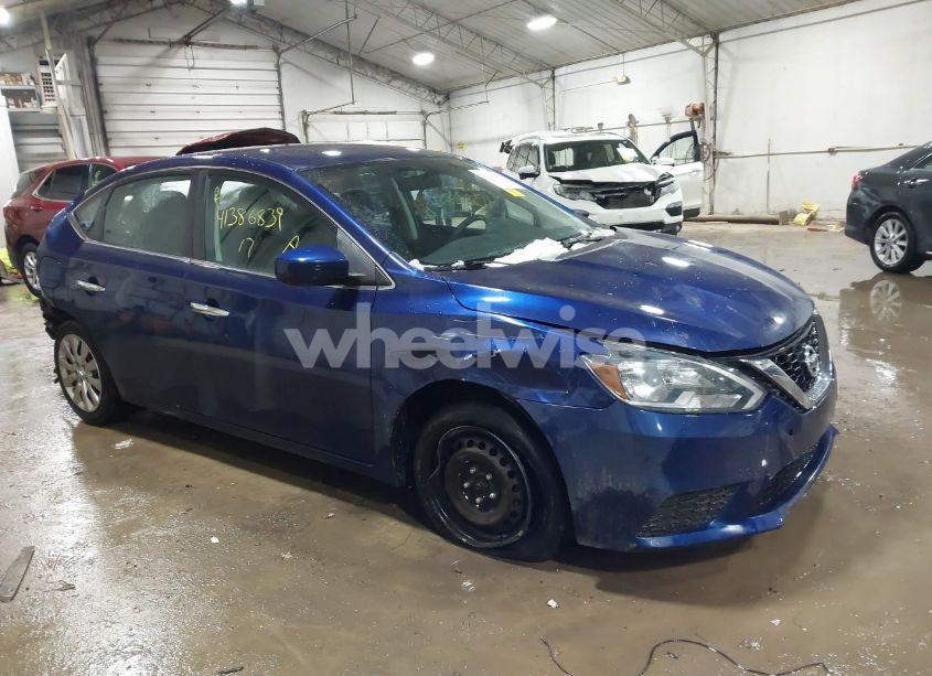 2017 Nissan Sentra S (VIN 3N1AB7AP8HY397349) main photo