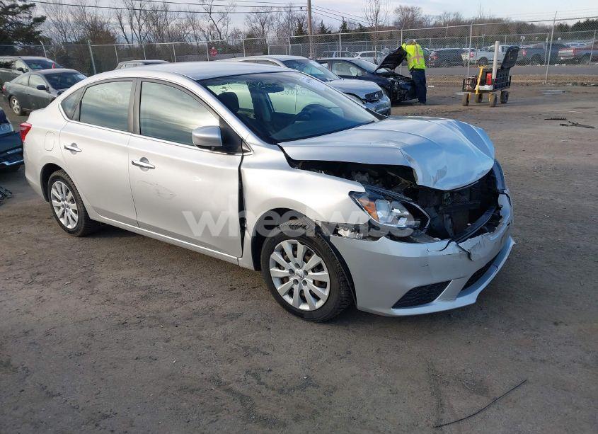 2017 Nissan Sentra S (VIN 3N1AB7AP8HY399277) main photo