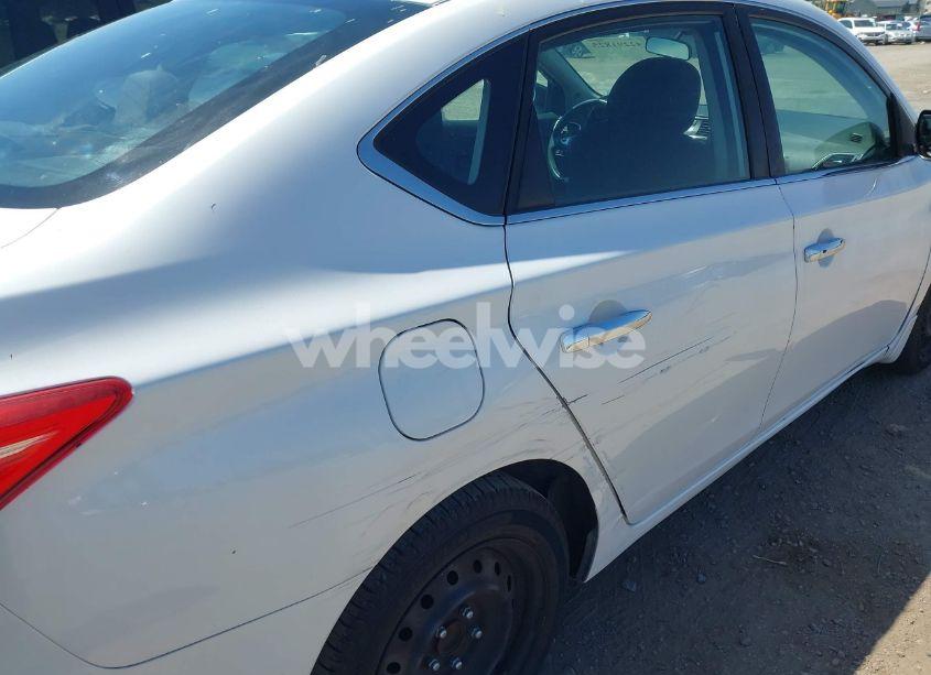 Photo 6 of 2017 Nissan Sentra SV (VIN 3N1AB7AP8HY401237)