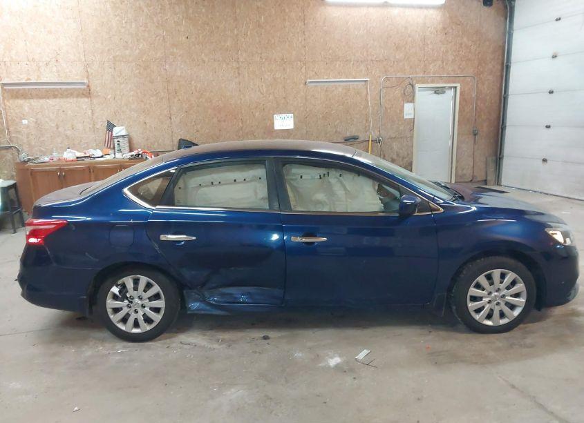 Photo 13 of 2017 Nissan Sentra SV (VIN 3N1AB7AP8HY402775)