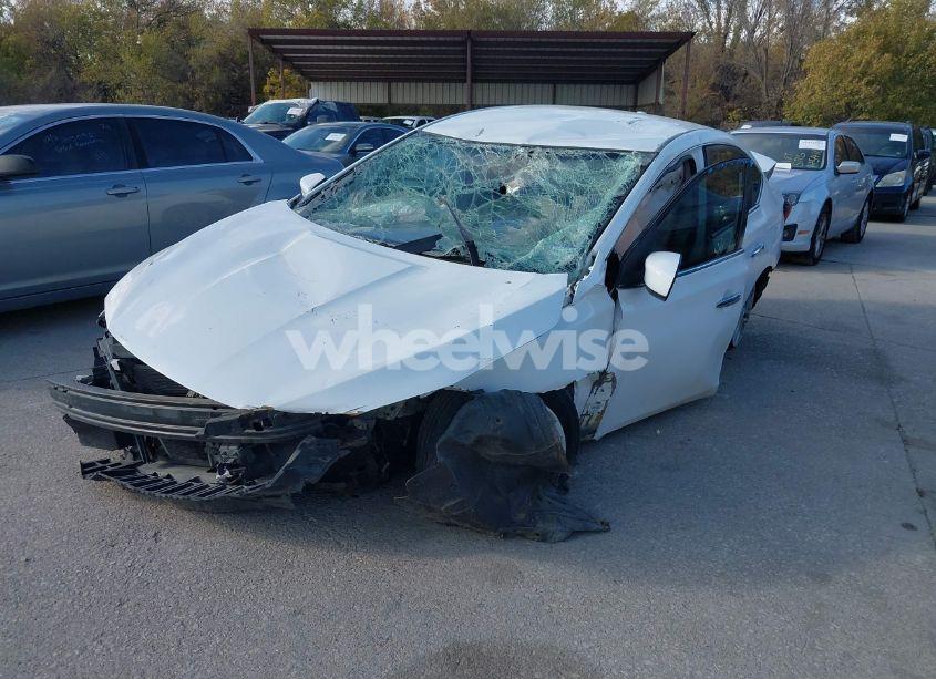 Photo 2 of 2018 Nissan Sentra SV (VIN 3N1AB7AP8JL606737)