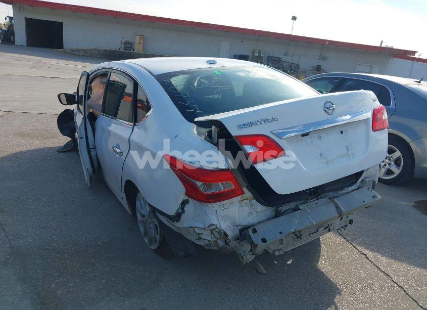Photo 3 of 2018 Nissan Sentra SV (VIN 3N1AB7AP8JL606737)