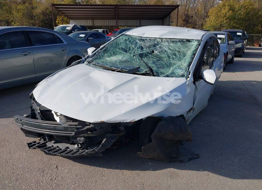 Photo 6 of 2018 Nissan Sentra SV (VIN 3N1AB7AP8JL606737)