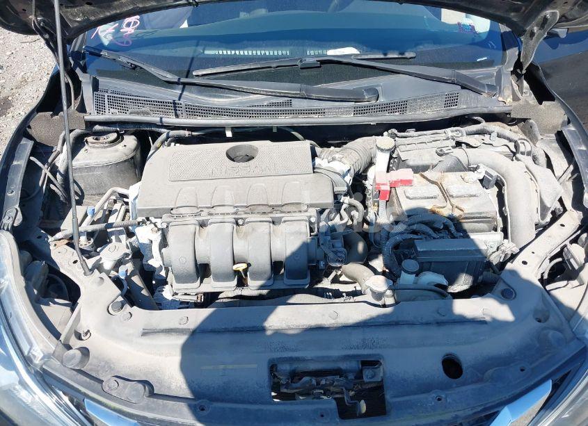 Photo 10 of 2018 Nissan Sentra SV (VIN 3N1AB7AP8JL628303)