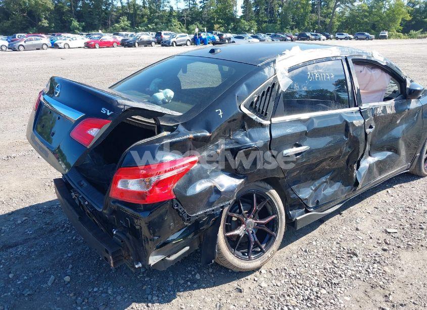 Photo 6 of 2018 Nissan Sentra SV (VIN 3N1AB7AP8JL628303)