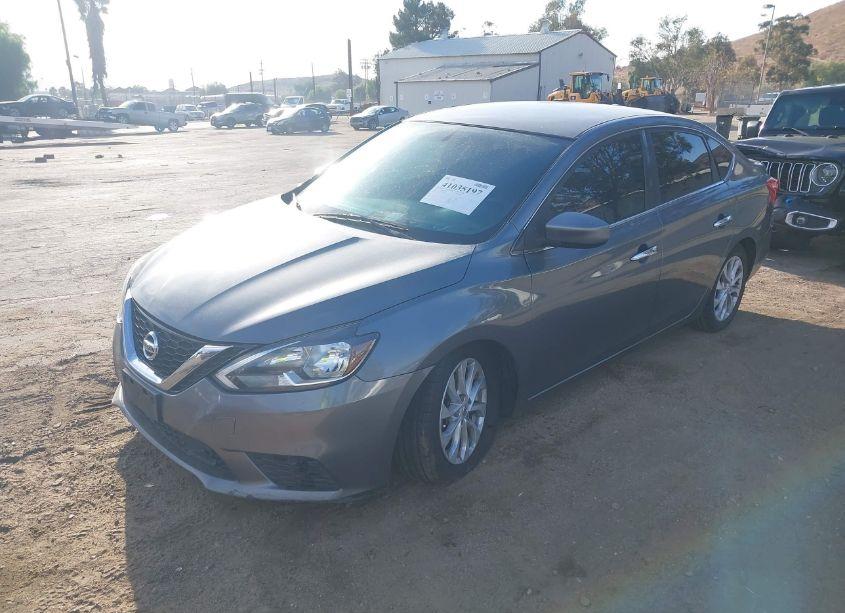 Photo 2 of 2018 Nissan Sentra SV (VIN 3N1AB7AP8JL646638)