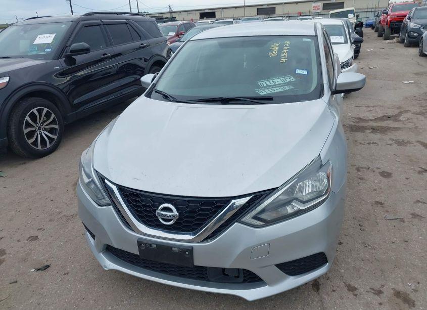 Photo 6 of 2018 Nissan Sentra S (VIN 3N1AB7AP8JY216384)