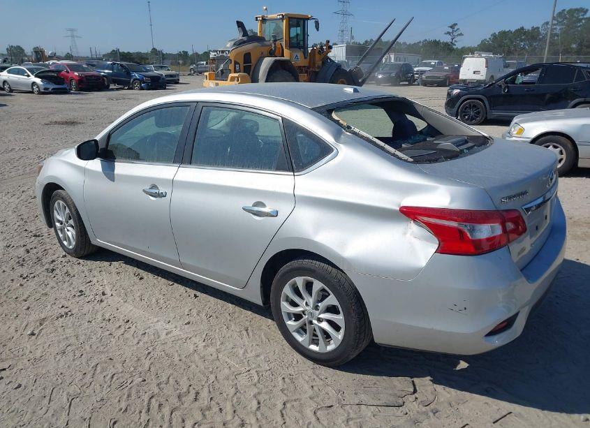 Photo 3 of 2018 Nissan Sentra SV (VIN 3N1AB7AP8JY225845)