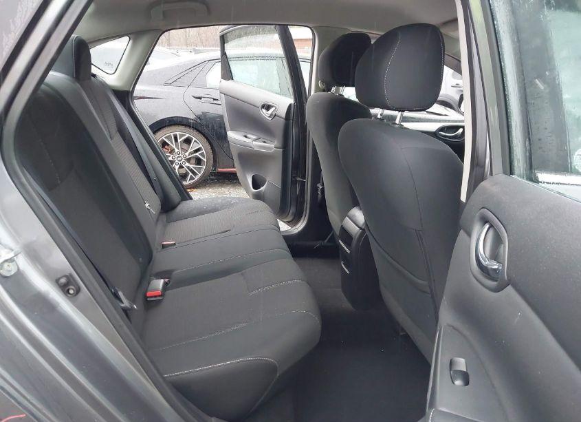 Photo 8 of 2018 Nissan Sentra S (VIN 3N1AB7AP8JY248963)