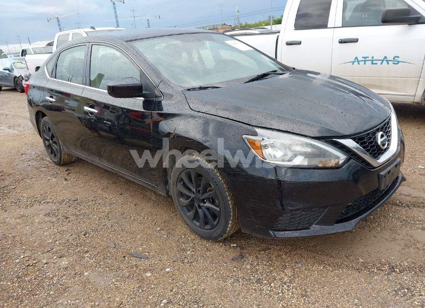 2018 Nissan Sentra S (VIN 3N1AB7AP8JY251703) main photo